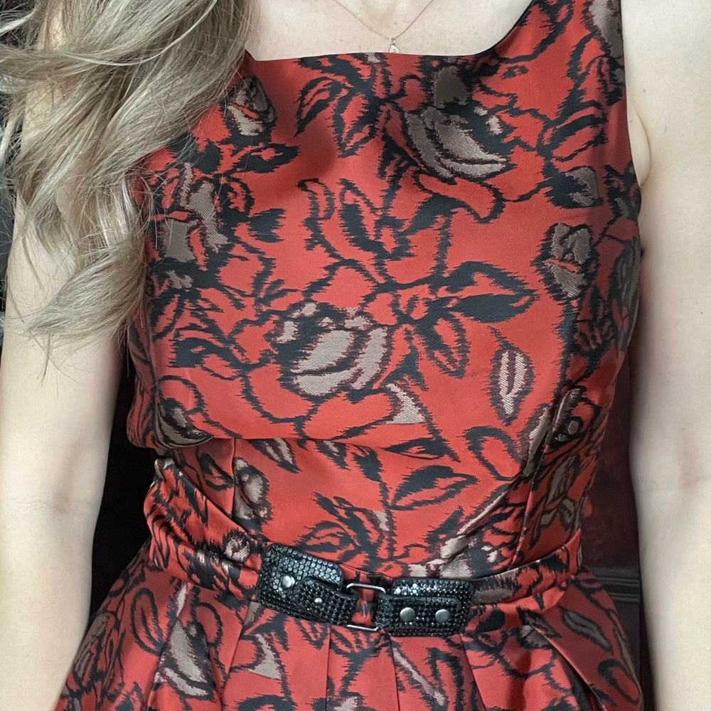 Great for Christmas Party - 🎊 Eva Franco Deep Red dress! Size 2. - Picture 9 of 11